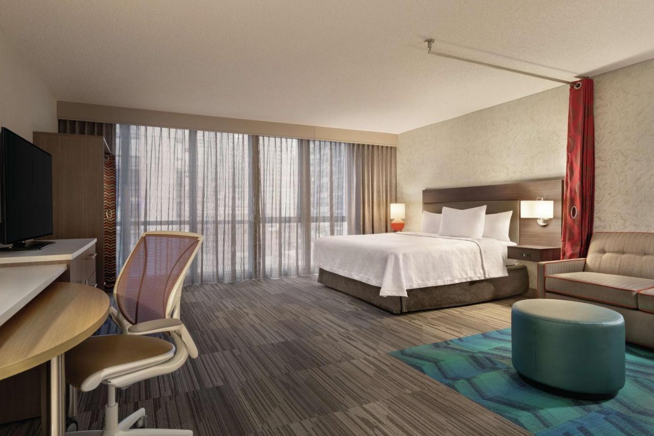 King Studio Suite with Bath Tub - Accessible at Home2 Suites by Hilton Chicago River North