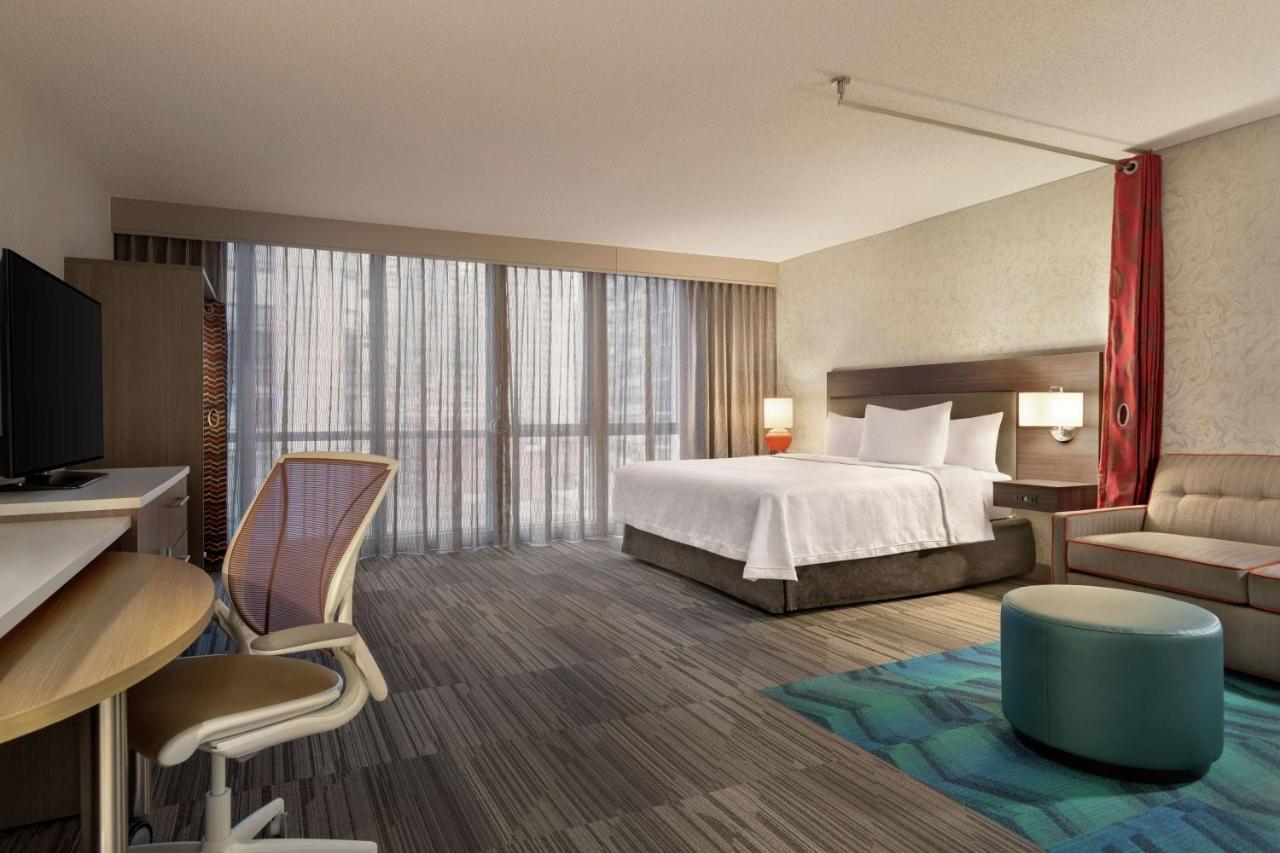 King Studio Suite with Bath Tub - Accessible at Home2 Suites by Hilton Chicago River North