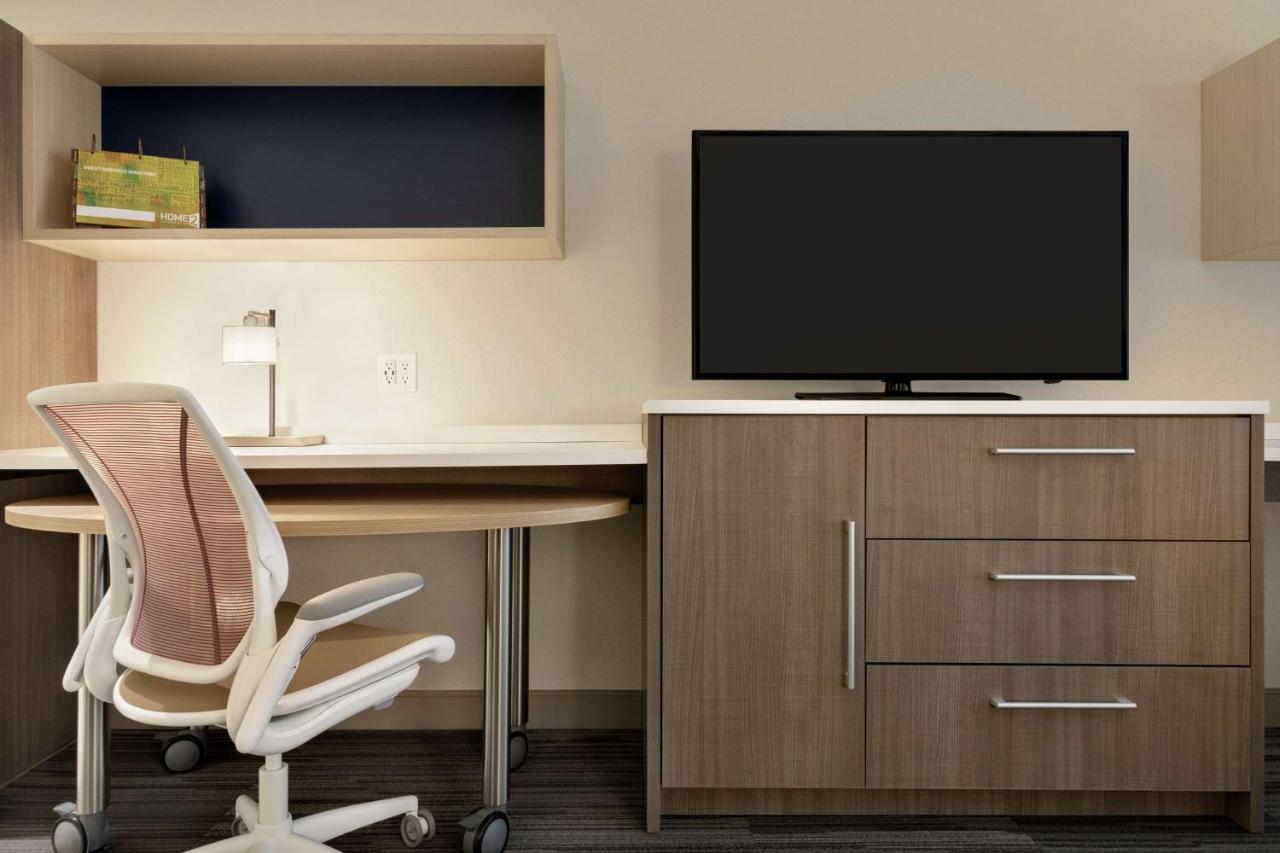King Studio Suite - Hearing Accessible at Home2 Suites by Hilton Chicago River North