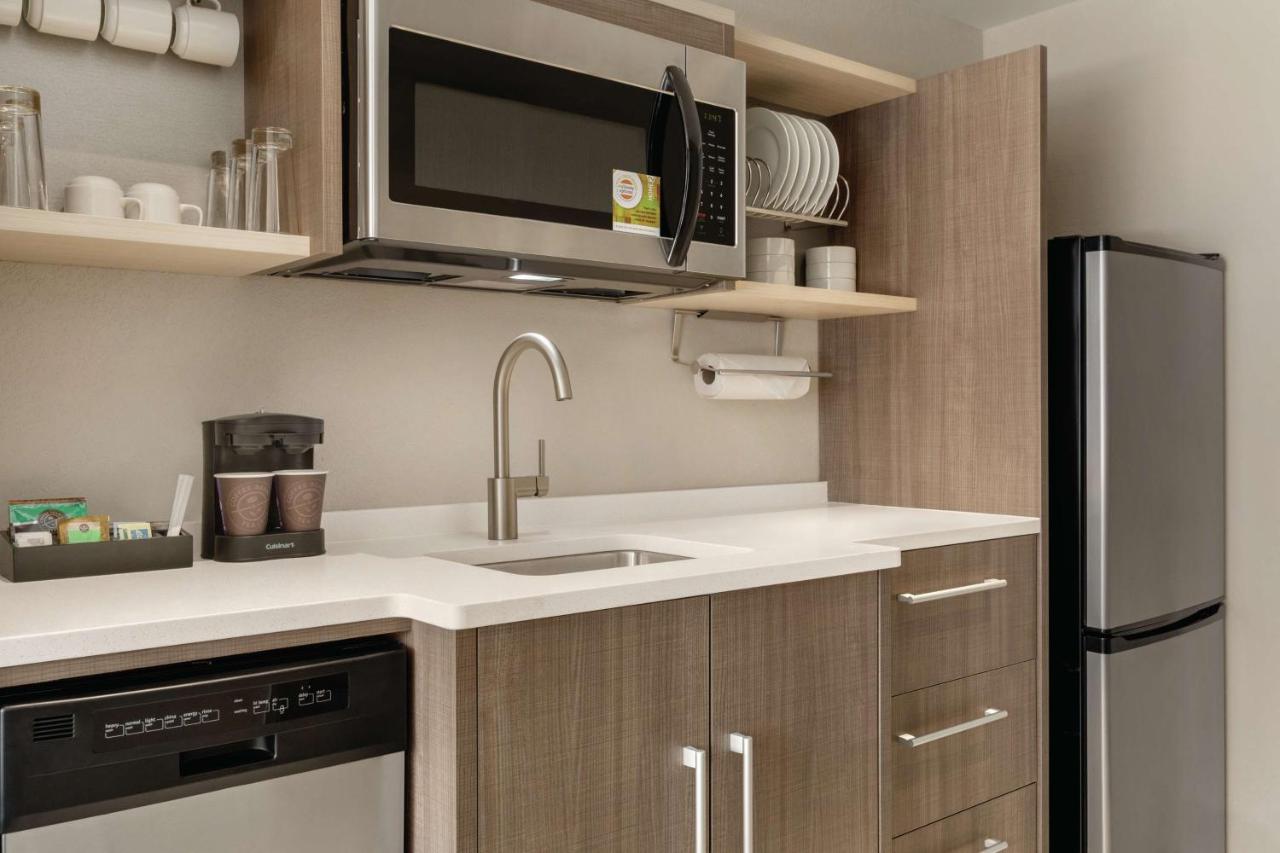 King Studio Suite - Hearing Accessible at Home2 Suites by Hilton Chicago River North