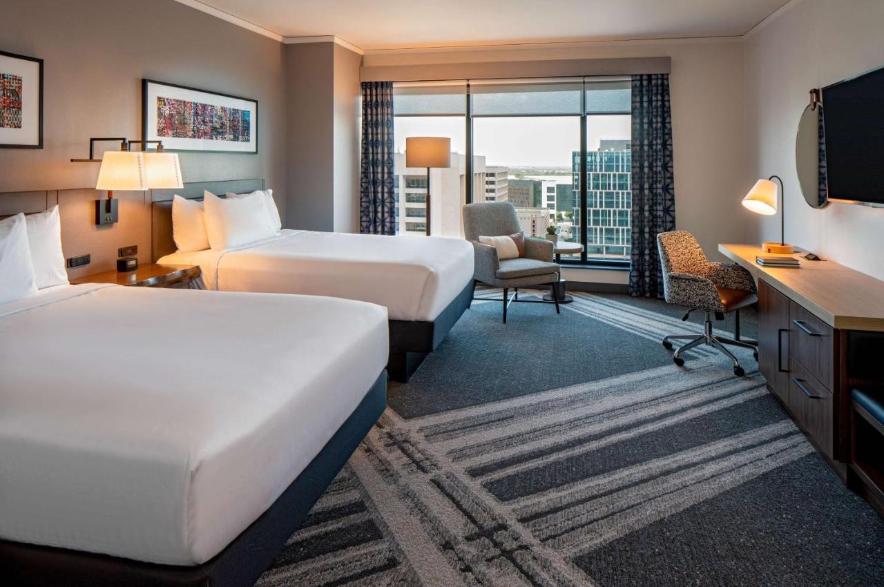 Queen Room with City View at Hilton Garden Inn Austin University Capitol District