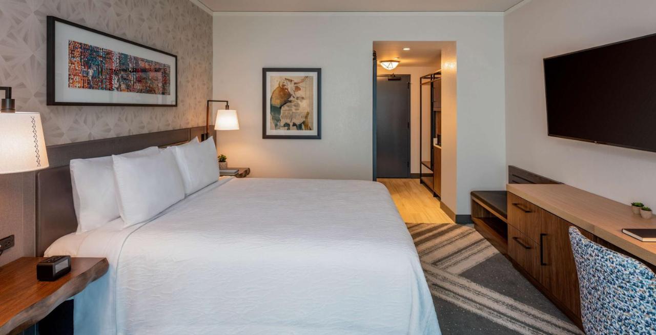 King Bed with City View at Hilton Garden Inn Austin University Capitol District