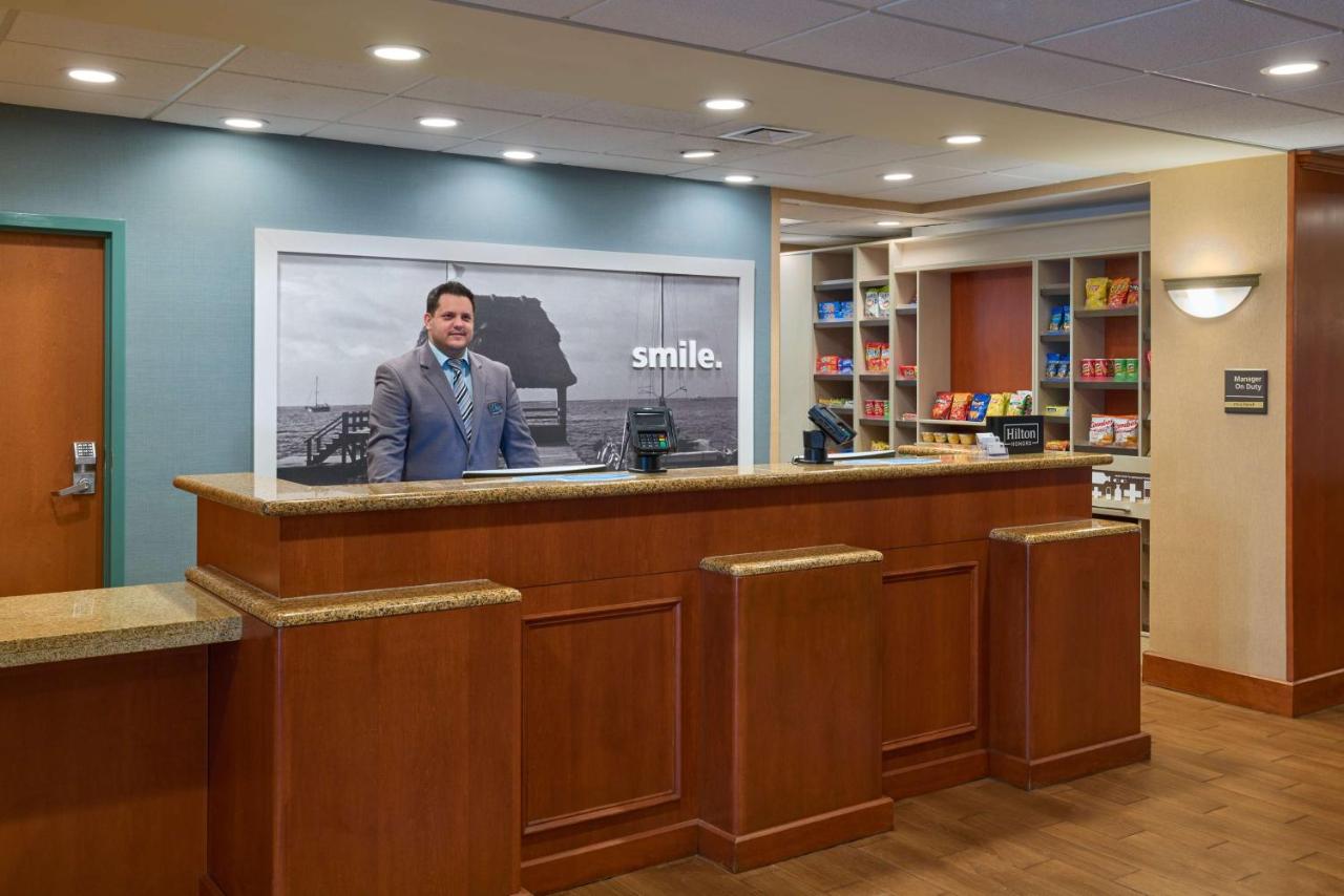 | Hampton Inn & Suites Providence / Smithfield