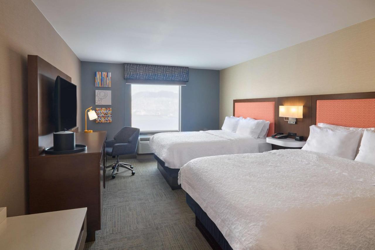 | Hampton Inn & Suites Providence / Smithfield