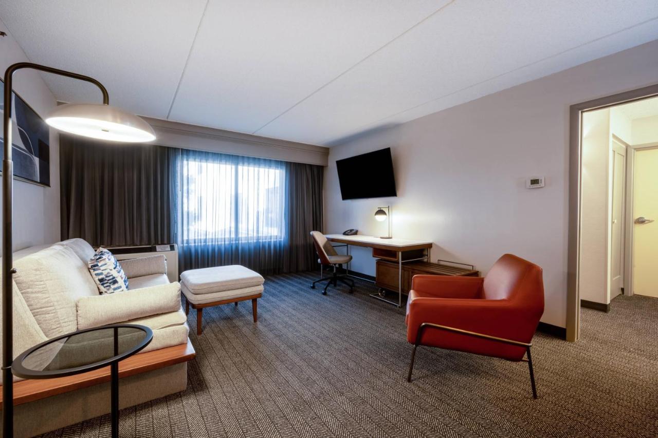  | Courtyard Columbus Airport