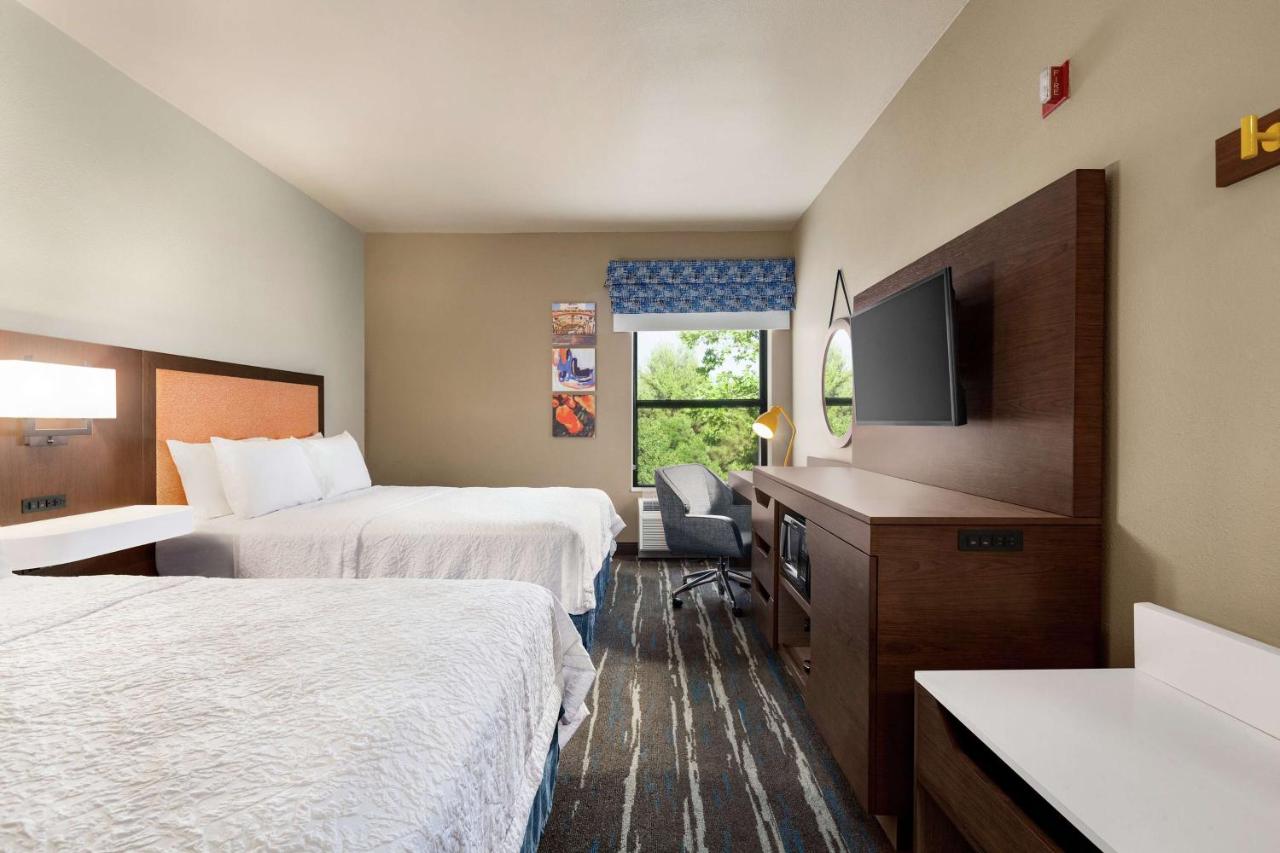 King Room - Disability Access/Non-Smoking at Hampton Inn Sacramento/Rancho Cordova
