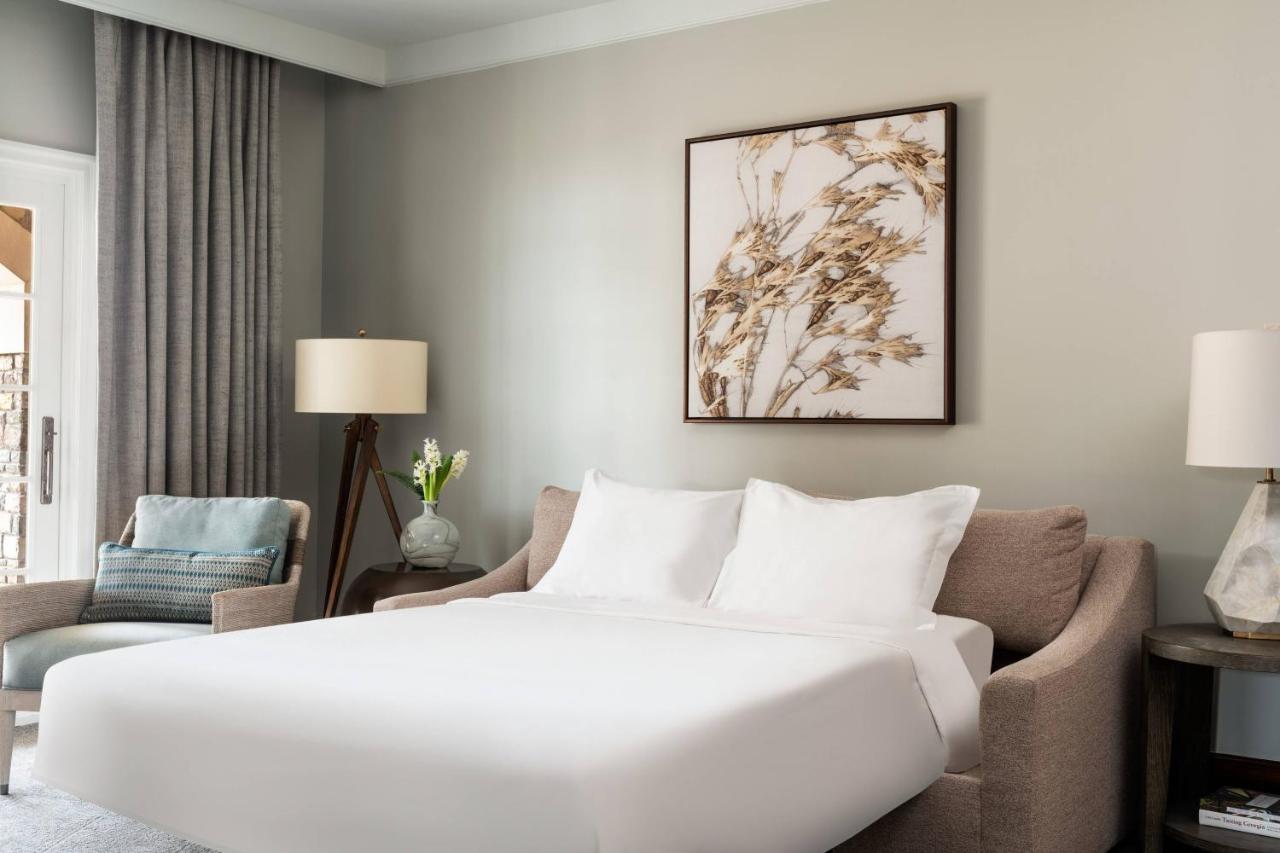 Executive One-Bedroom Suite - Balcony at The Ritz-Carlton Reynolds, Lake Oconee
