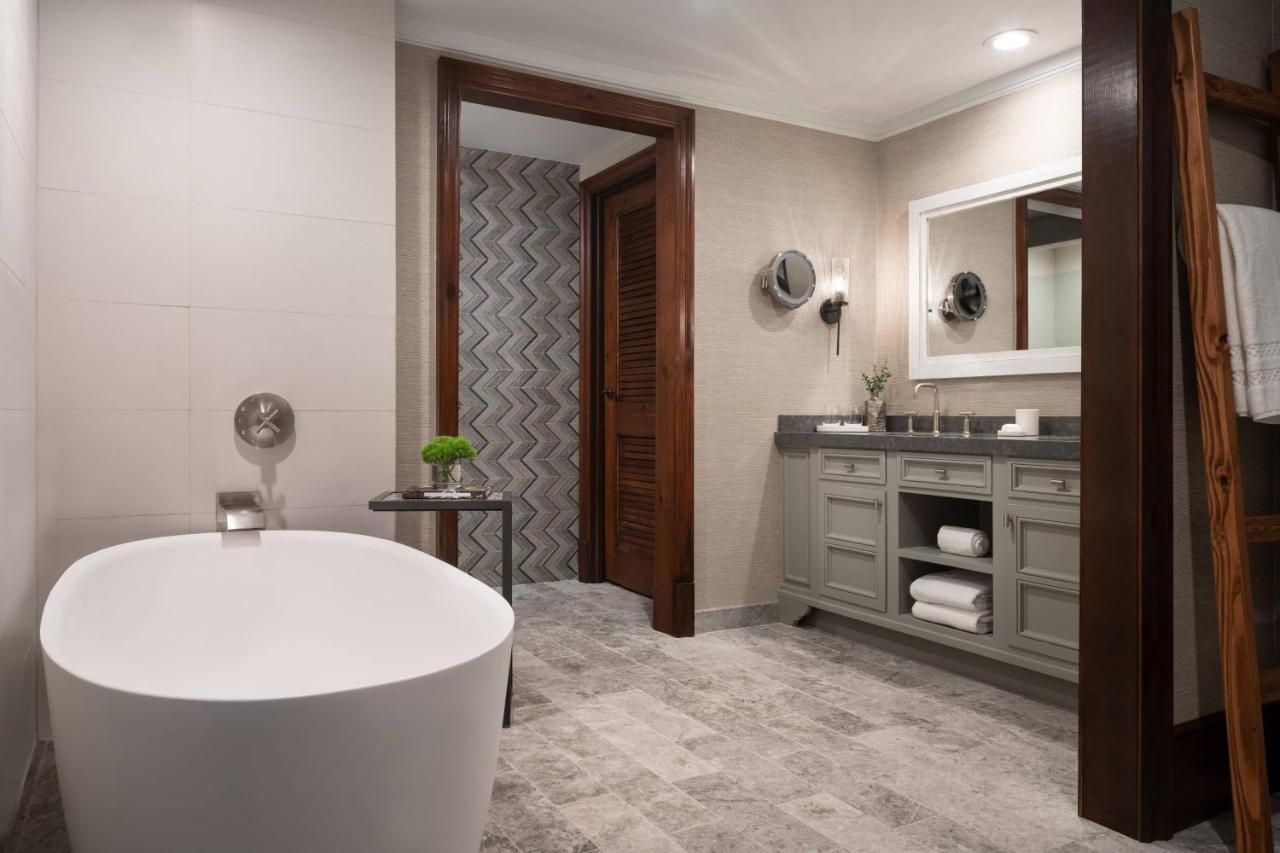Executive One-Bedroom Suite - Balcony at The Ritz-Carlton Reynolds, Lake Oconee