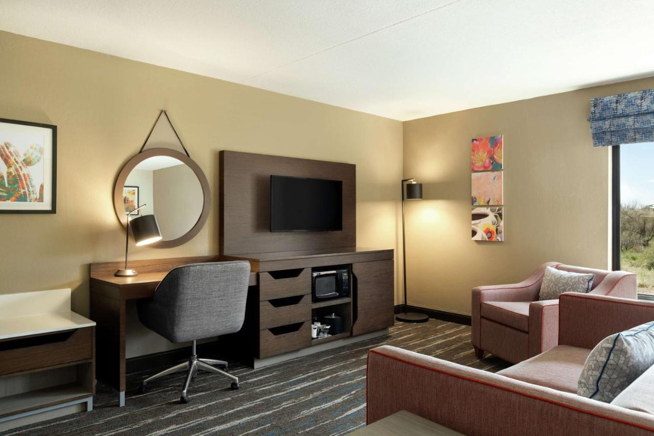 Large King Room at Hampton Inn Sedona