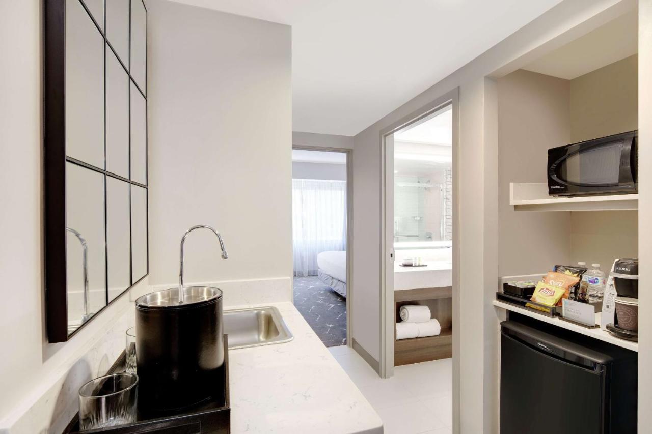 Premium King Suite at Embassy Suites by Hilton Atlanta Perimeter Center