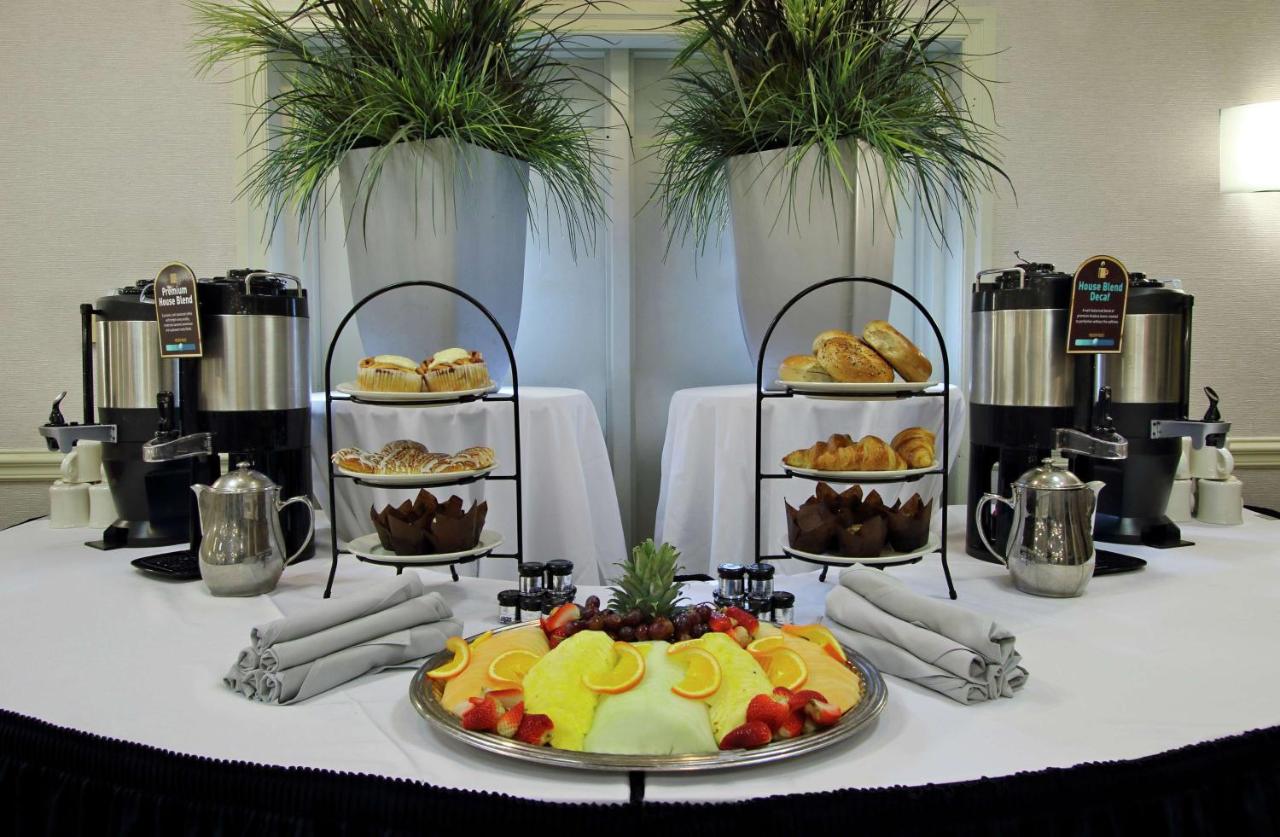 | DoubleTree by Hilton Mahwah