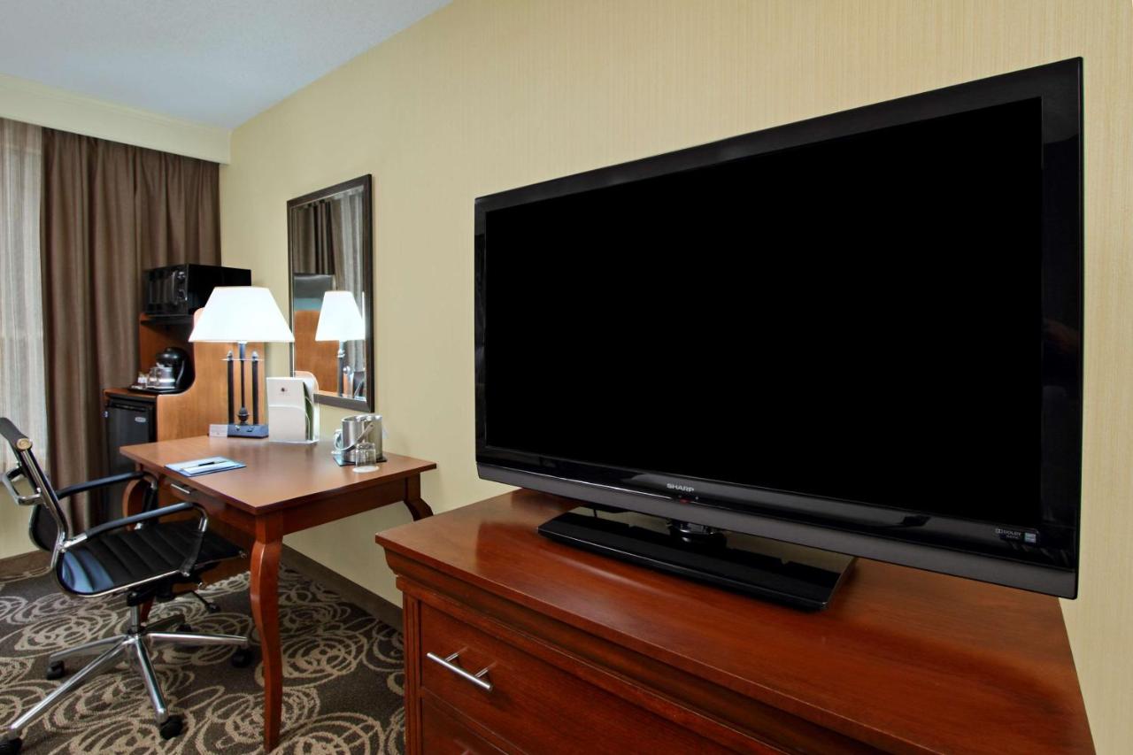| DoubleTree by Hilton Mahwah