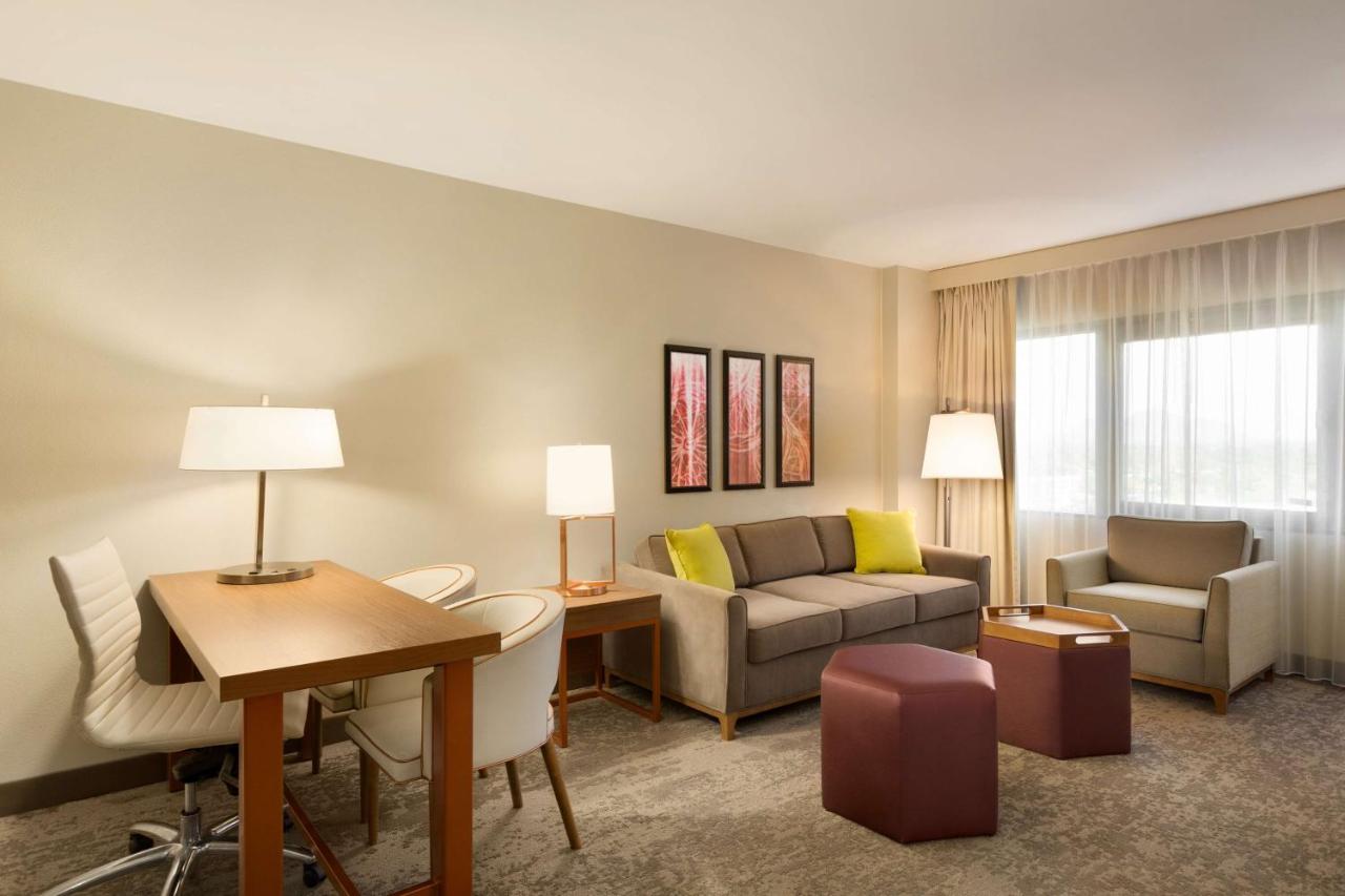  | Embassy Suites by Hilton Phoenix Downtown North