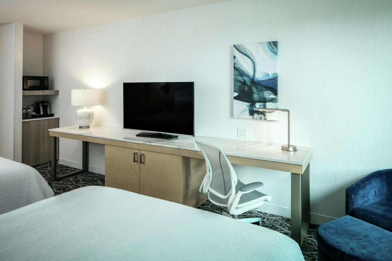 Queen Room with Two Queen Beds - Hearing Accessible at Hilton Garden Inn Seattle Bellevue Downtown, WA