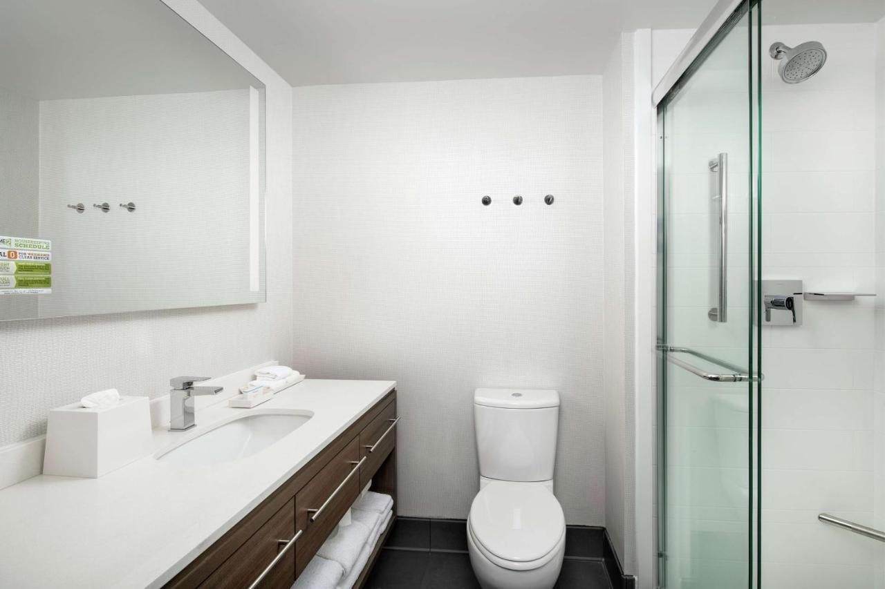Premium King Corner Studio Suite - Non-Smoking at Home2 Suites by Hilton Nashville Downtown Convention Center