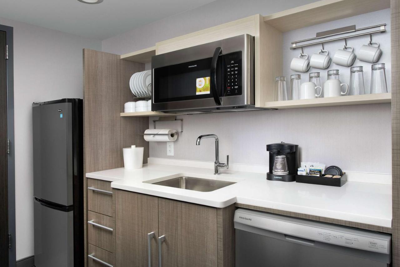 King Suite - Mobility Accessible/Non-Smoking at Home2 Suites by Hilton Nashville Downtown Convention Center