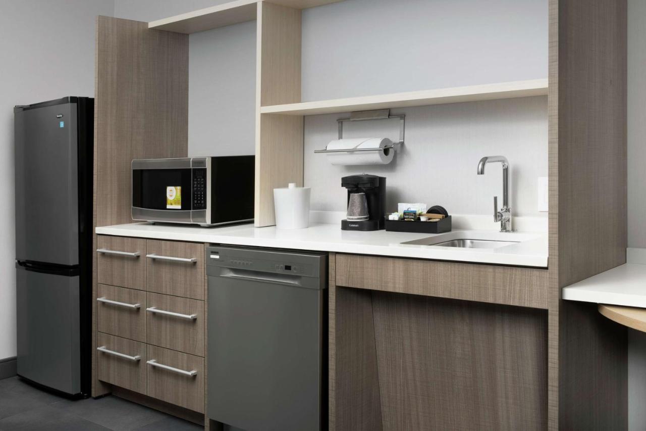 King Suite - Mobility Accessible/Non-Smoking at Home2 Suites by Hilton Nashville Downtown Convention Center