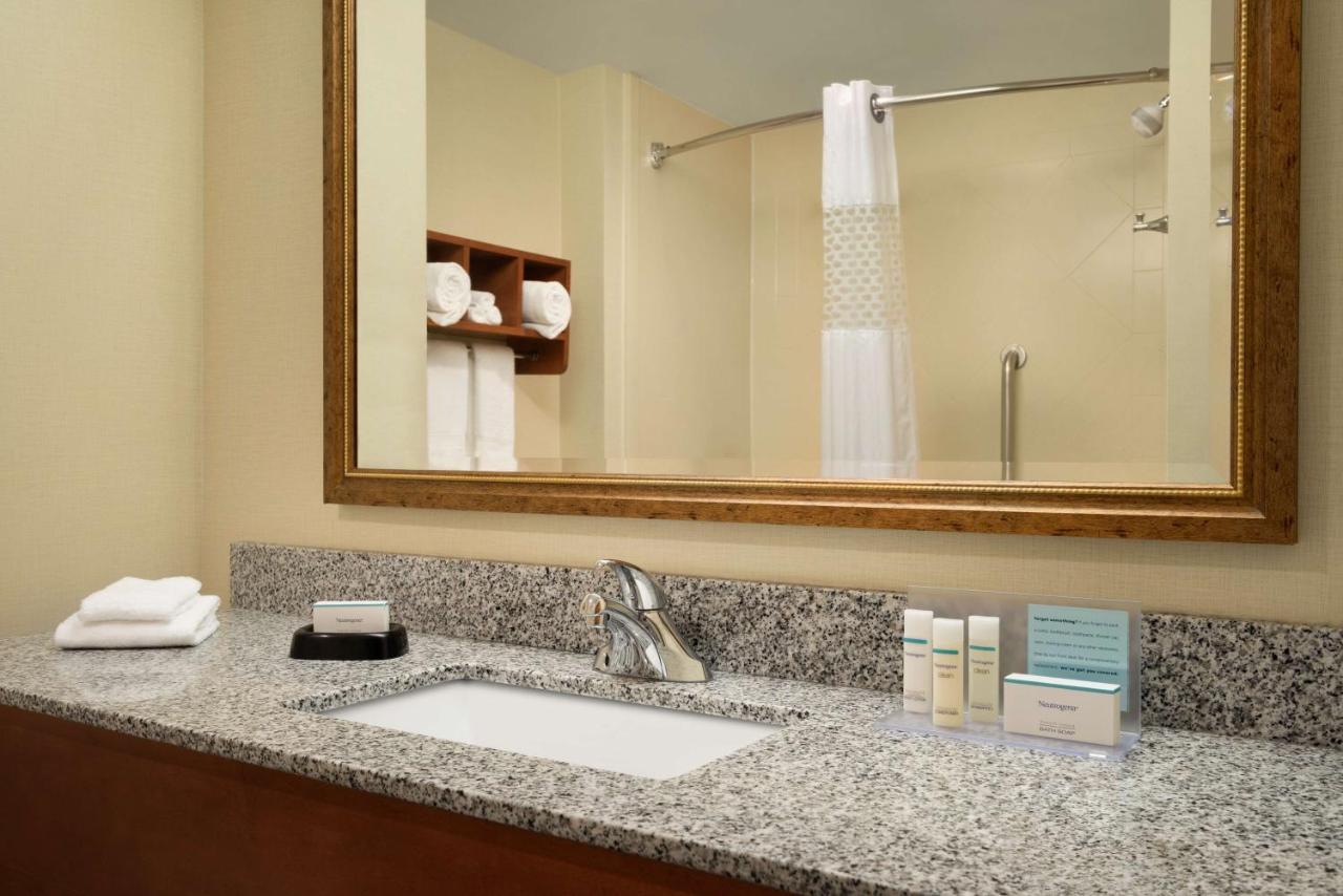 King Room with Sofa Bed at Hampton Inn Lehighton-Jim Thorpe