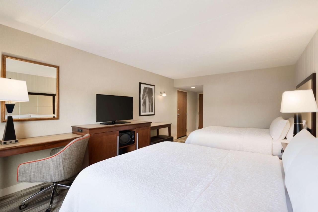 Queen Room with Two Queen Beds - Non-Smoking at Hampton Inn Lehighton-Jim Thorpe
