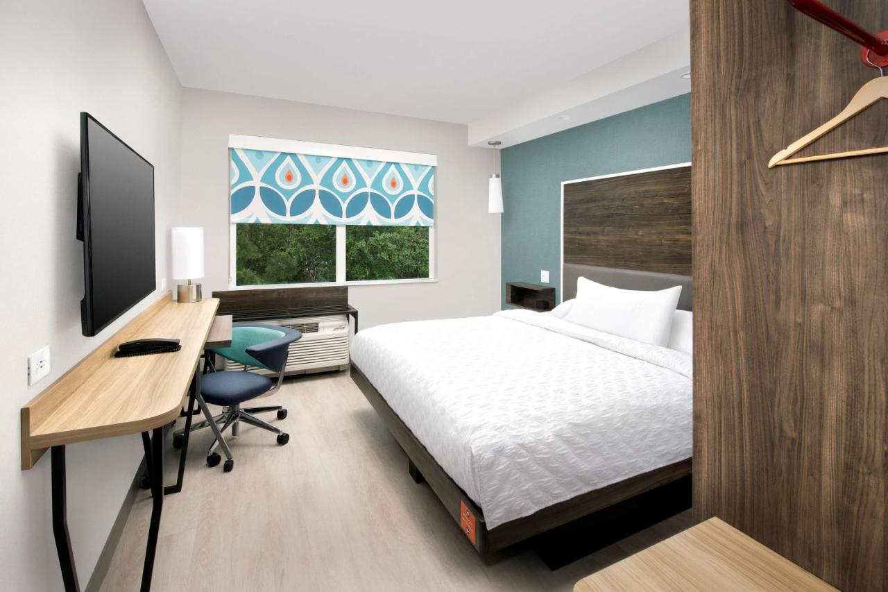 King Room - Hearing Accessible at Tru by Hilton Tallahassee Central