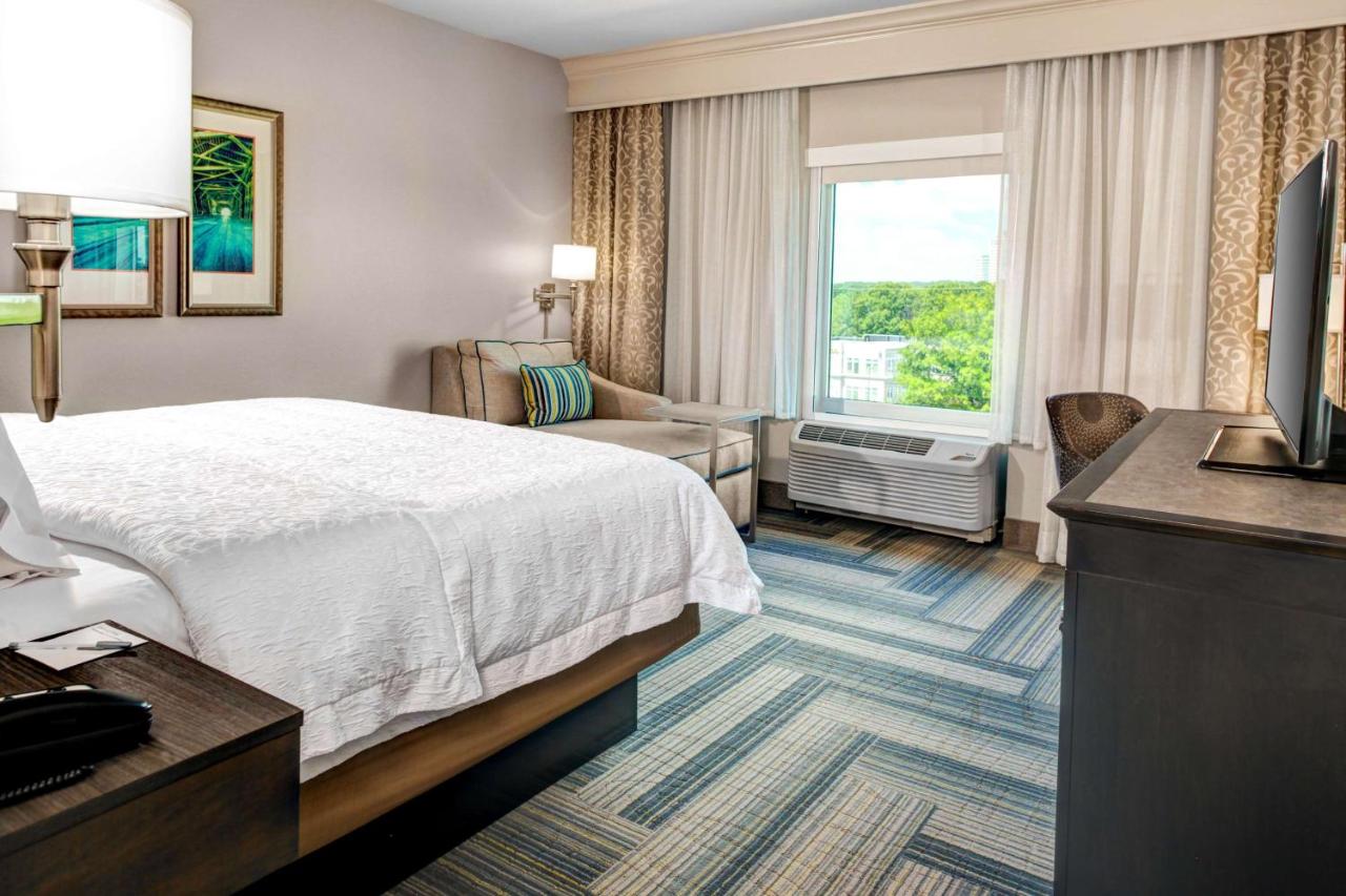 King Studio - Hearing Accessible at Hampton Inn & Suites by Hilton Atlanta Perimeter Dunwoody