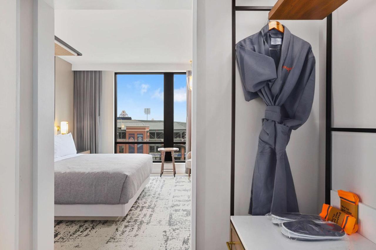 Premium King Room at Canopy by Hilton Memphis Downtown