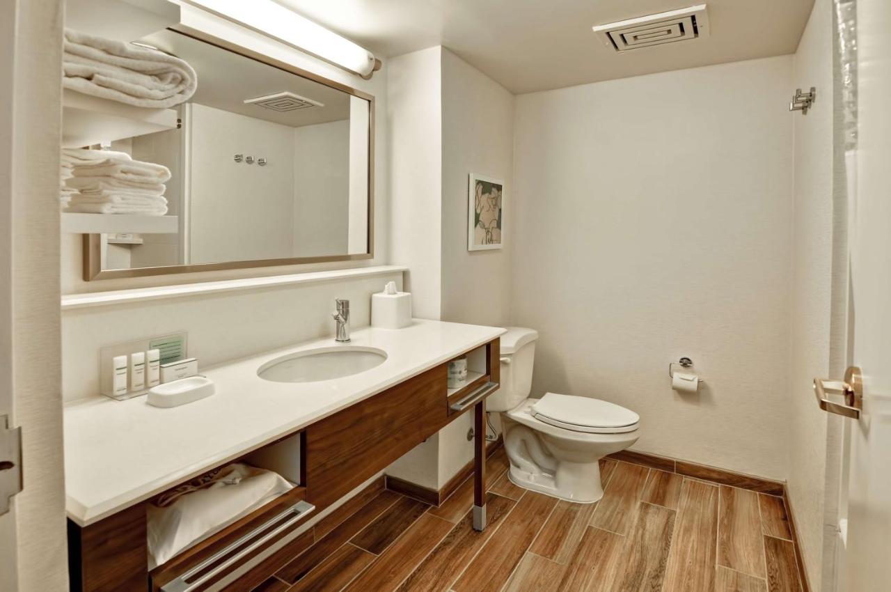 King Suite with Sofa Bed - Non-Smoking at Hampton Inn Boca Raton