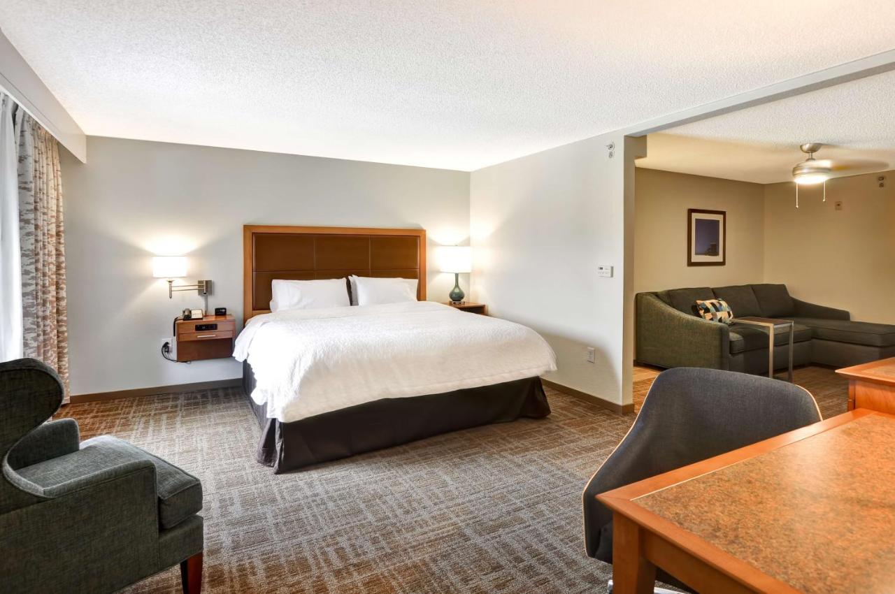 King Suite with Sofa Bed - Non-Smoking at Hampton Inn Boca Raton