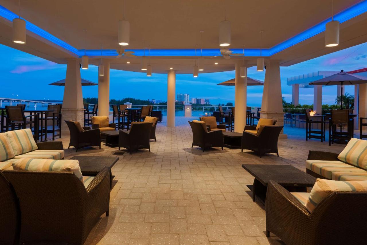 | Hampton Inn and Suites Clearwater Beach