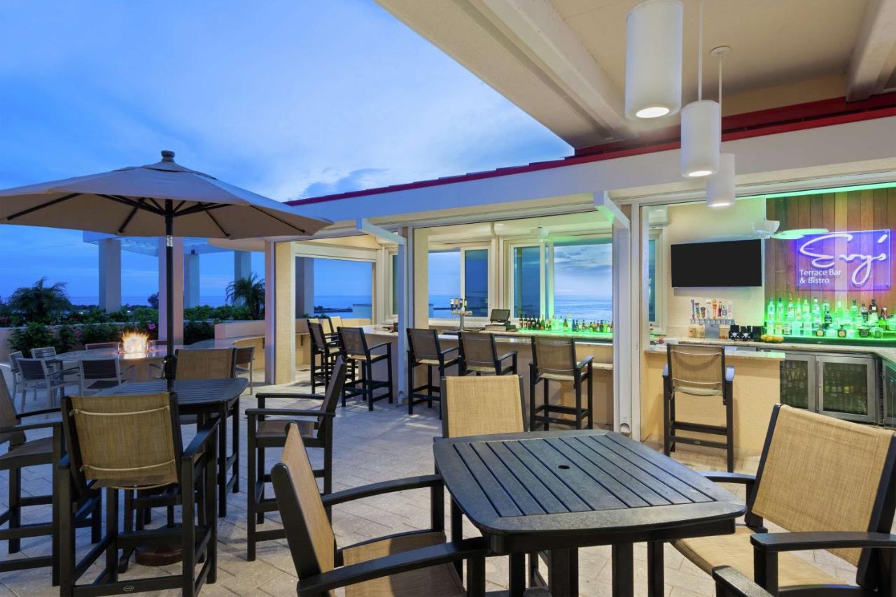 | Hampton Inn and Suites Clearwater Beach