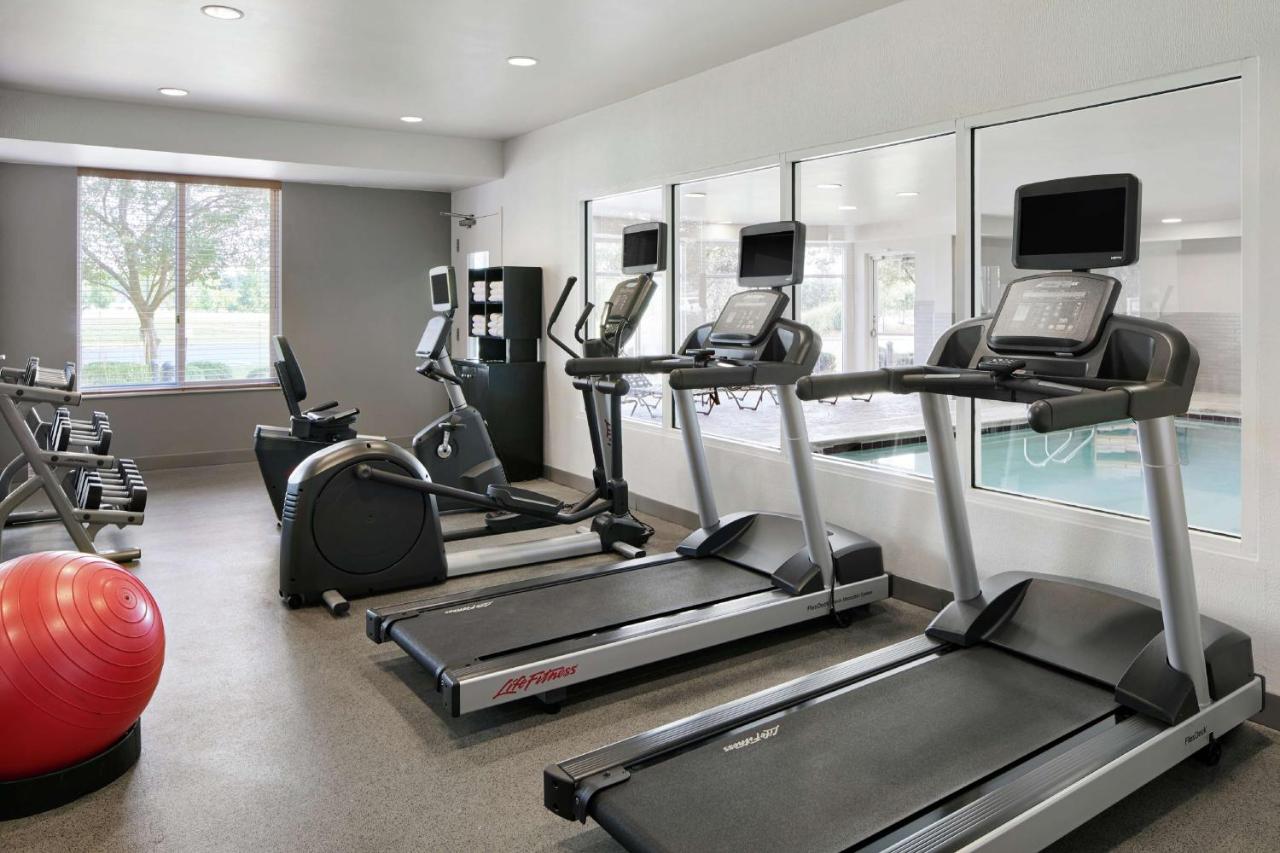 | Hilton Garden Inn Cincinnati Northeast