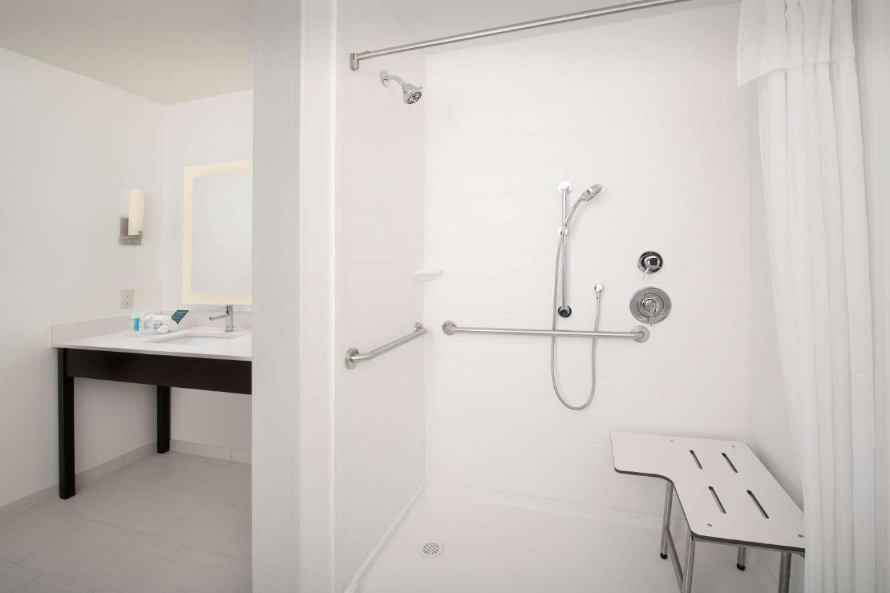 | Homewood Suites By Hilton Kansas City Speedway