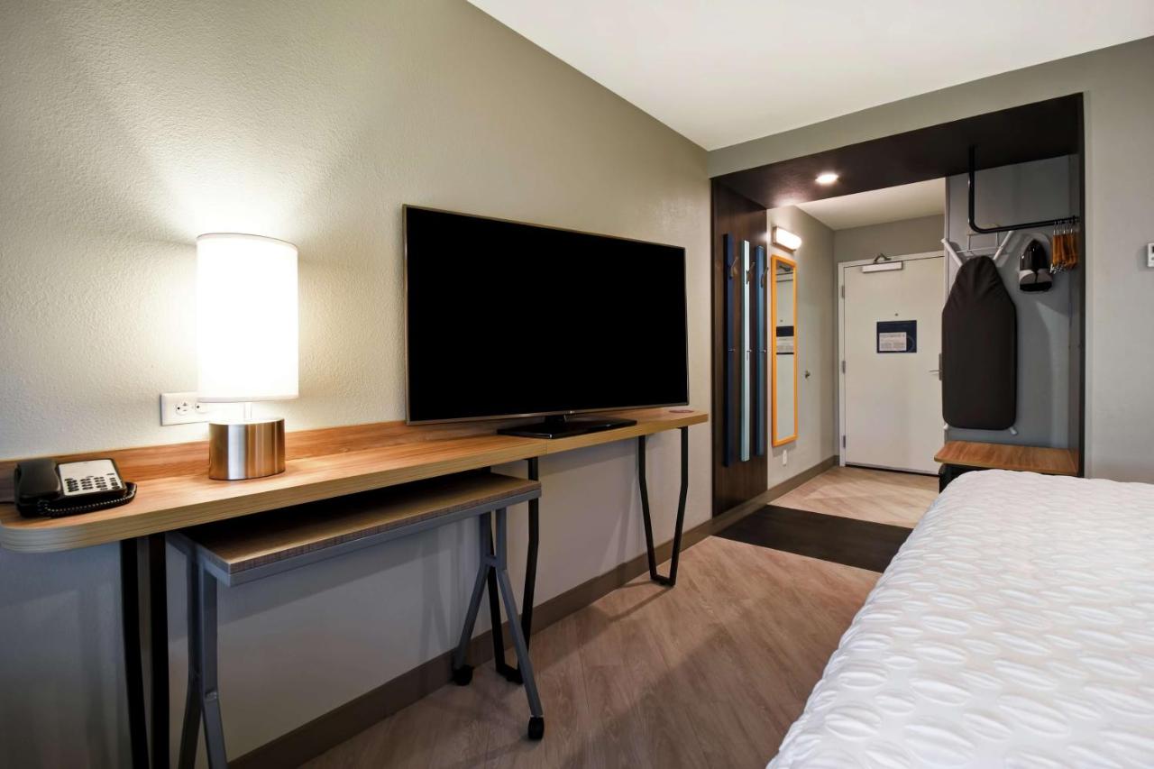 King Room at Tru by Hilton Smyrna Nashville