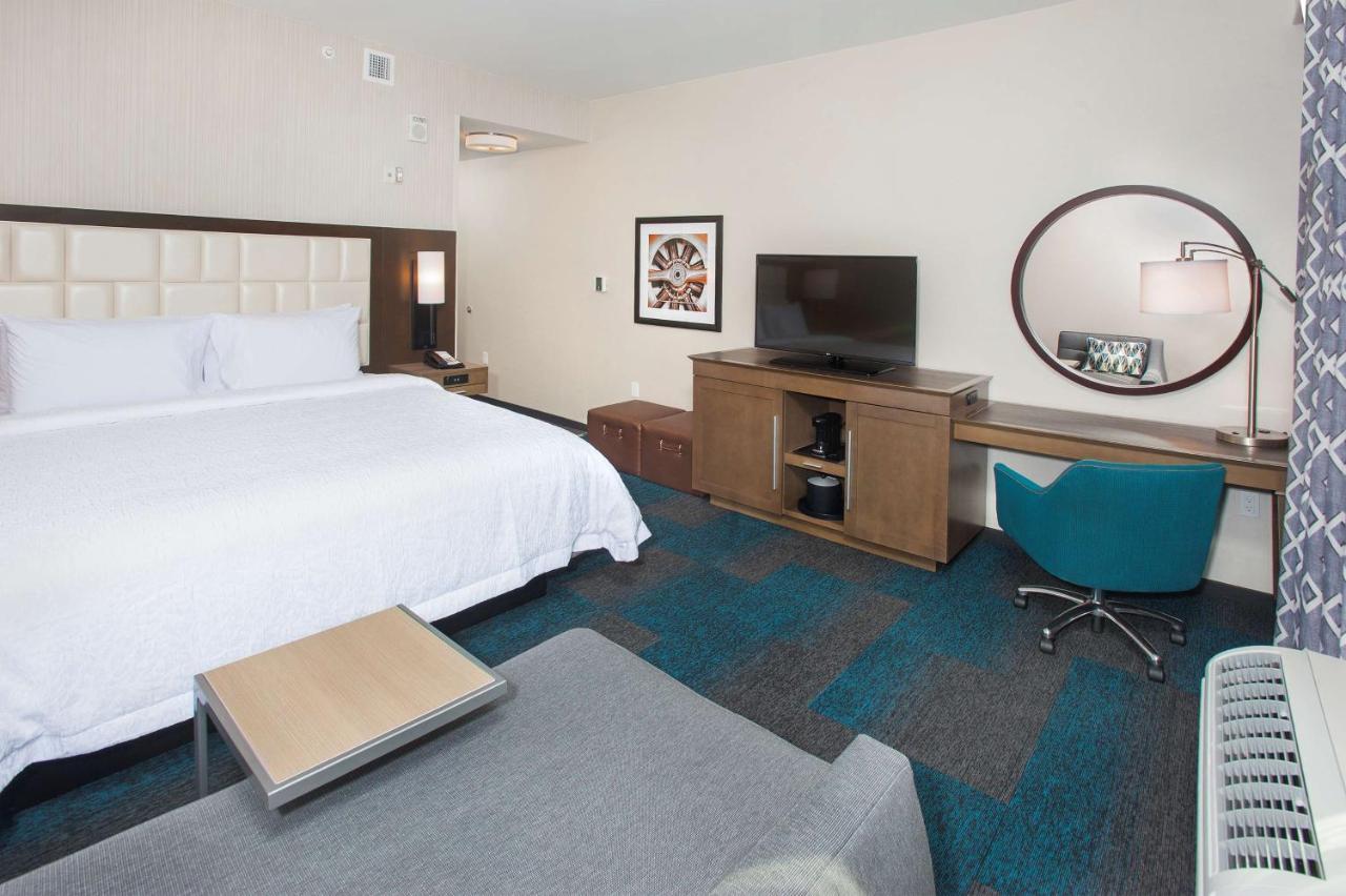 King Room - Non-Smoking at Hampton Inn & Suites LAX El Segundo