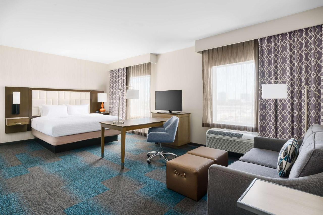 King Suite - Non-Smoking at Hampton Inn & Suites LAX El Segundo