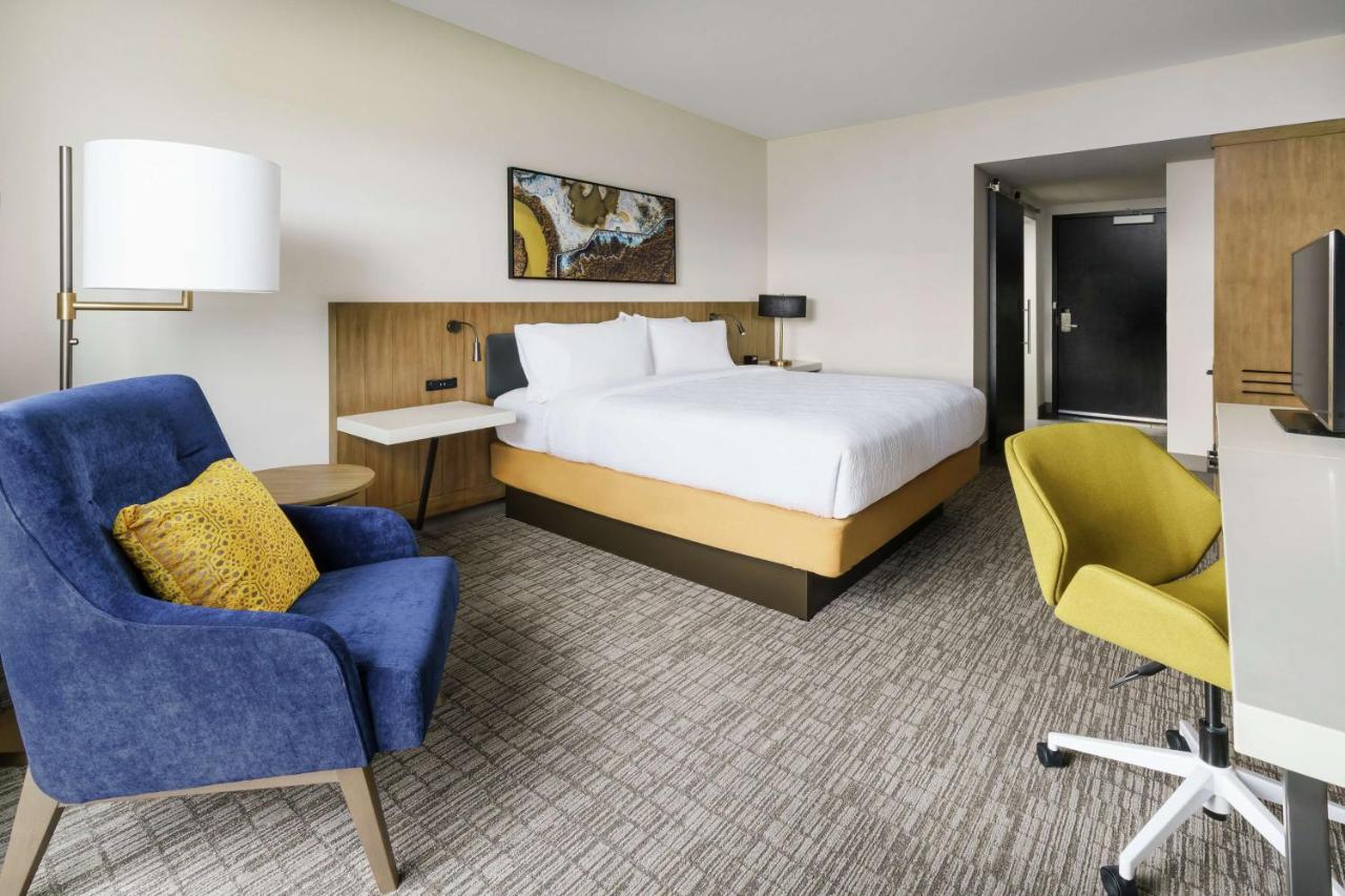 Premium King Room with Mountain View at Hilton Garden Inn Sunnyvale