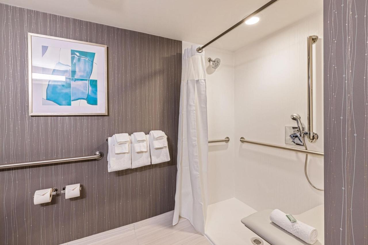 King Room with Sofa Bed at Courtyard by Marriott Boston Waltham