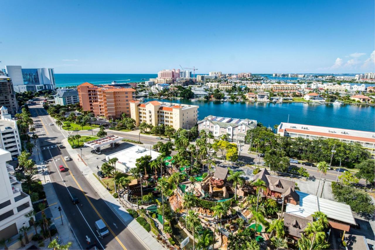 | Hampton Inn and Suites Clearwater Beach