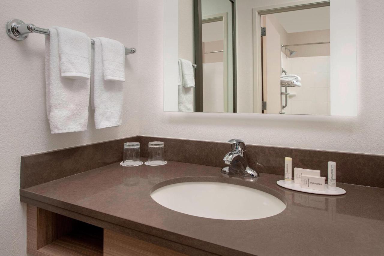 Deluxe King Suite with Sofa Bed at SpringHill Suites by Marriott Portland Hillsboro