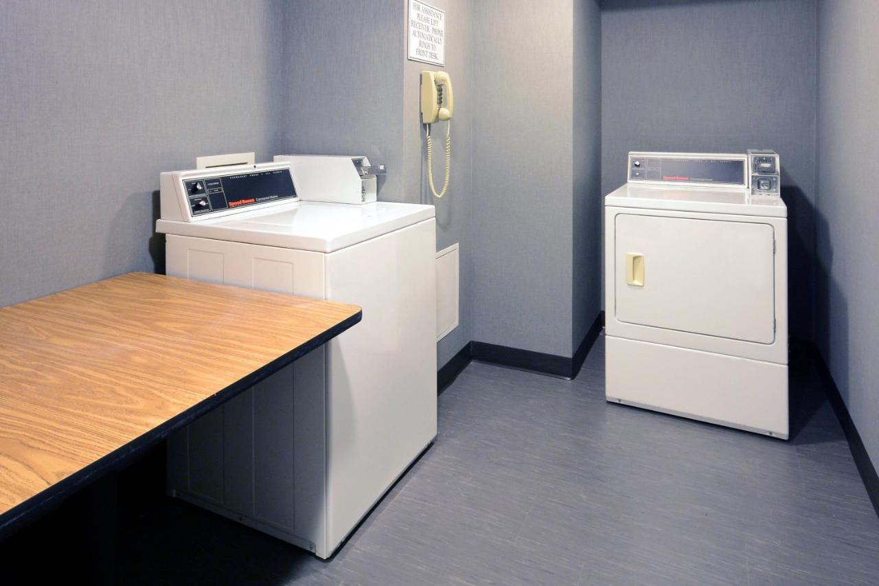 | Fairfield Inn Greensboro Airport
