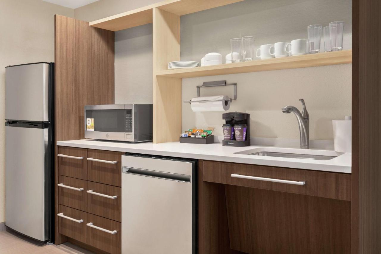 Queen Studio - Mobility/Hearing Accessible - Non-Smoking at Home2 Suites by Hilton Silver Spring