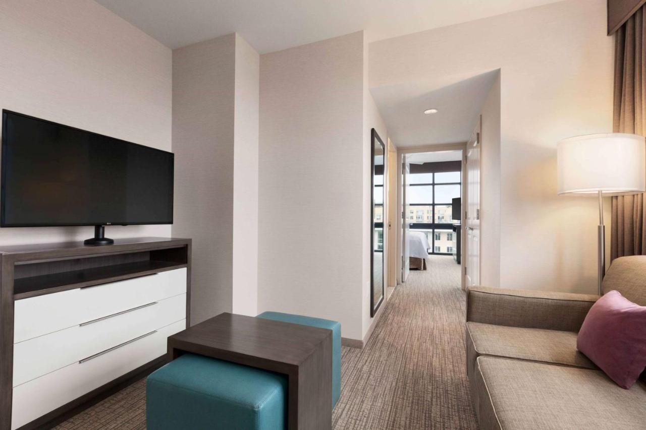 | Homewood Suites by Hilton Washington DC Convention Center