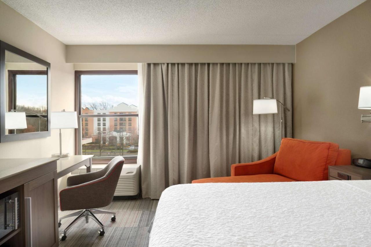  | Hampton Inn Philadelphia/Mt. Laurel