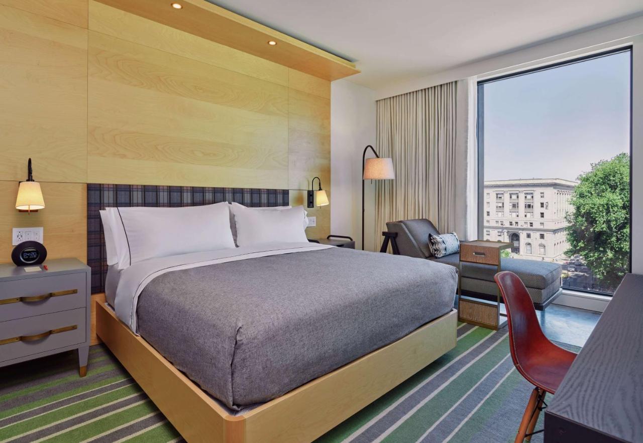 Deluxe King Room with City View at Canopy by Hilton Portland Pearl District