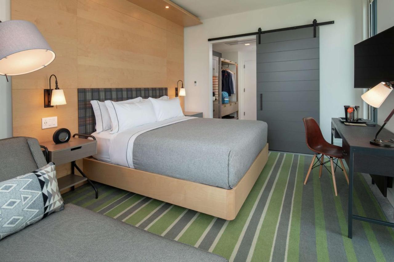 King Corner Room at Canopy by Hilton Portland Pearl District
