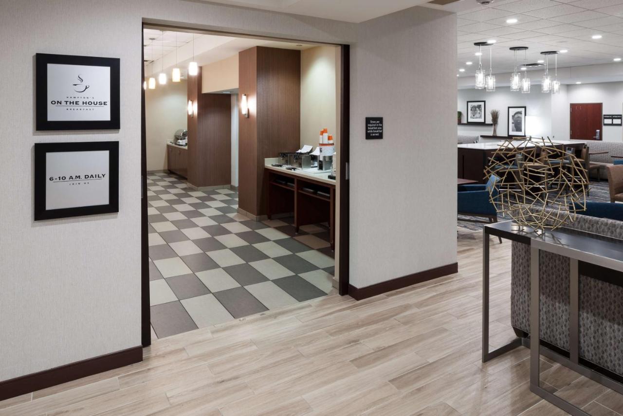  | Hampton Inn St Louis- at the Arch