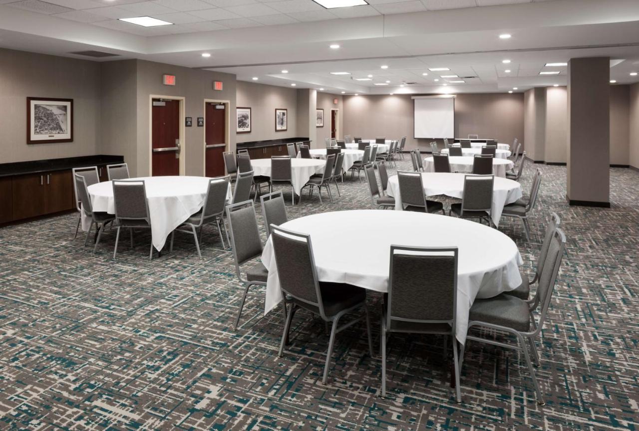  | Hampton Inn St Louis- at the Arch