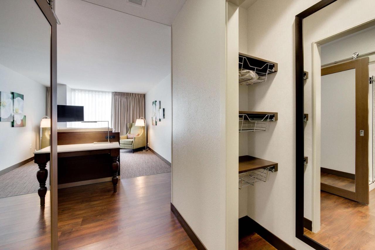 Premium King Room at Hilton Garden Inn North Houston Spring