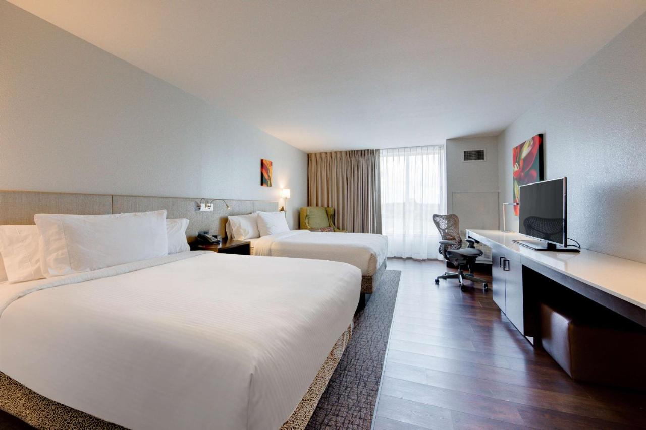 Premium Queen Room with Two Queen Beds at Hilton Garden Inn North Houston Spring