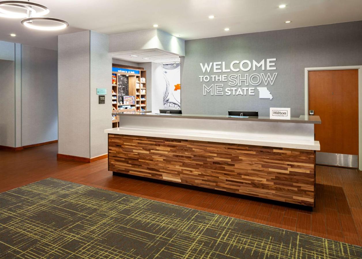  | Hampton Inn & Suites St. Louis at Forest Park